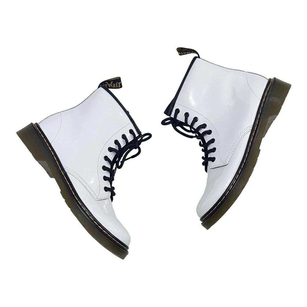 DR. MARTENS AirWair 1460‎ White Patent Leather Boots Combat Girls 4